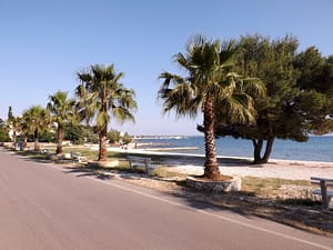 Tengerpart Vir központjában