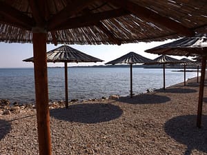 Tengerpart Vir központjában